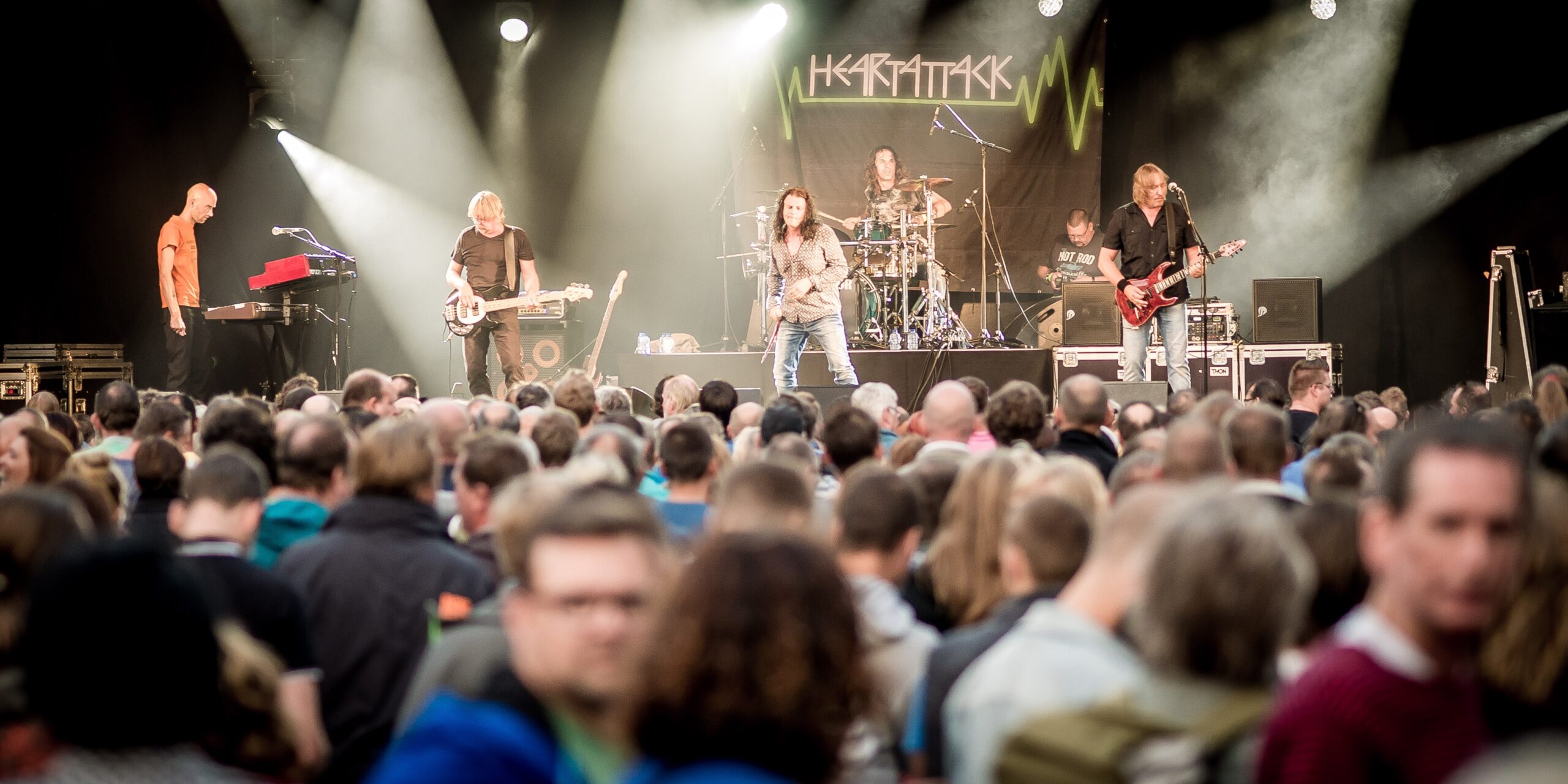 Touring vs Streaming: Where’s the Money Come From?